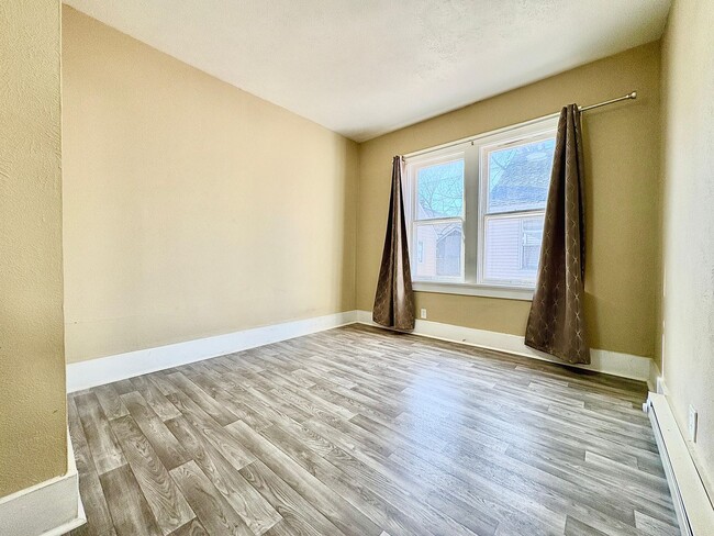 Building Photo - 1508 Hermosa Pl