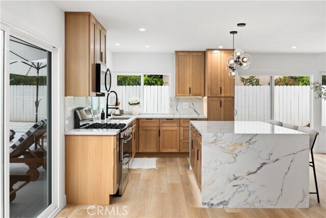 Building Photo - 24091 Marathon St