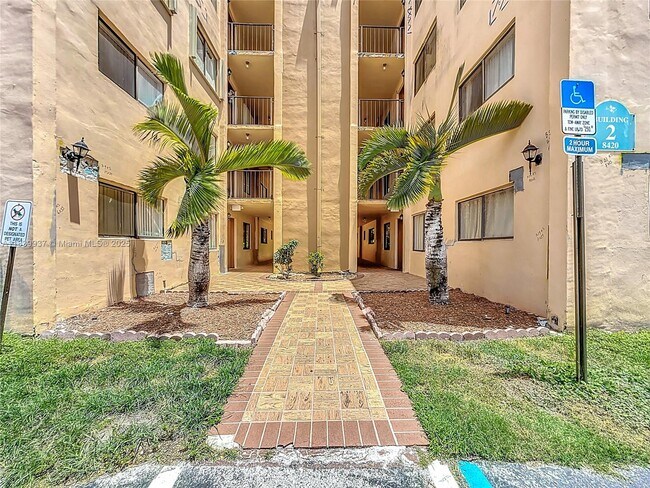 Building Photo - 8420 SW 133rd Avenue Rd
