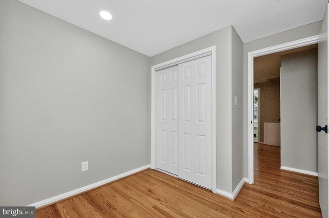 Building Photo - 8 Kennedy St