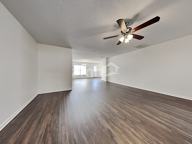 Building Photo - 1099 Moss Grove Dr