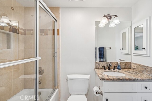 Building Photo - 6111 Seashore Dr