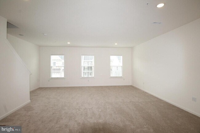 Building Photo - 2445 Spring Water Cir