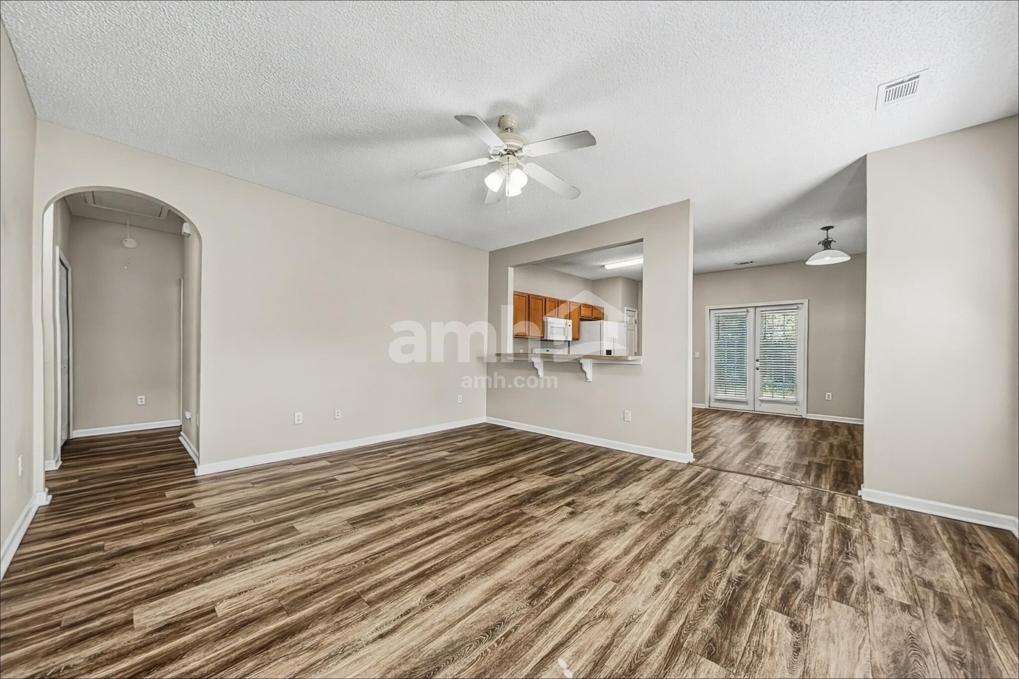Building Photo - 762 Bristol Way
