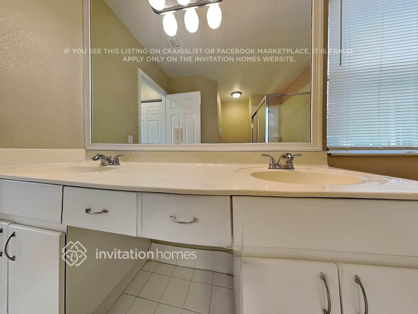 Building Photo - 5254 NW 117th Ave