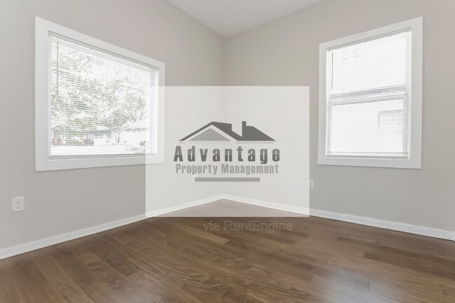 Building Photo - 1536 Montreat Ave SW