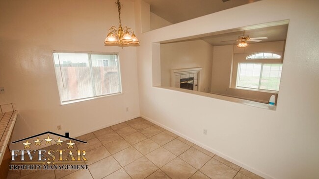 Building Photo - 5311 Sunbird Ct