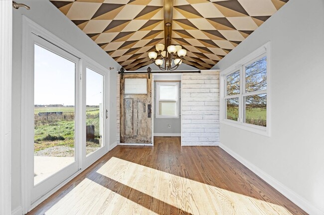 Building Photo - 180 White Mills Glendale Rd W