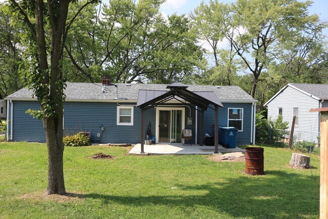 Building Photo - 22407 Strassburg Ave