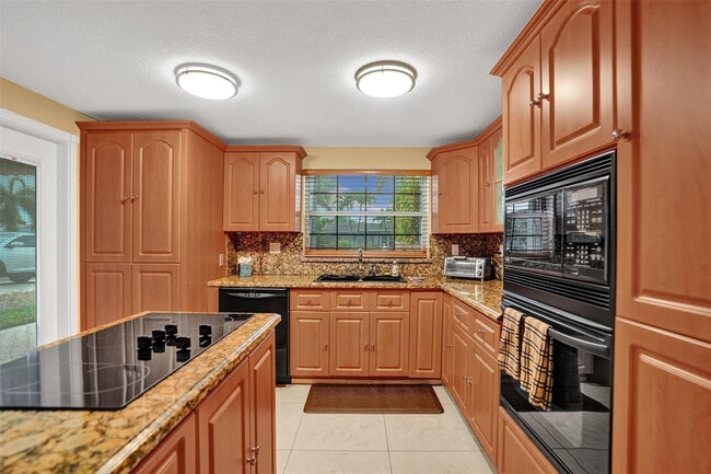 Building Photo - 2542 Marathon Ln