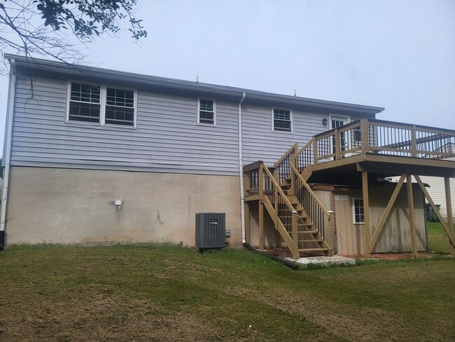 Building Photo - Spacious 3-Bedroom Rental Home in Newark