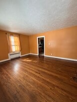 Building Photo - 109 Lakeview Ave