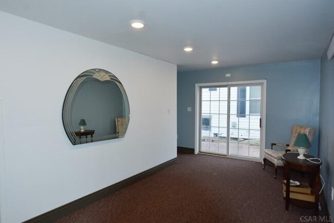 Building Photo - 13 1st St