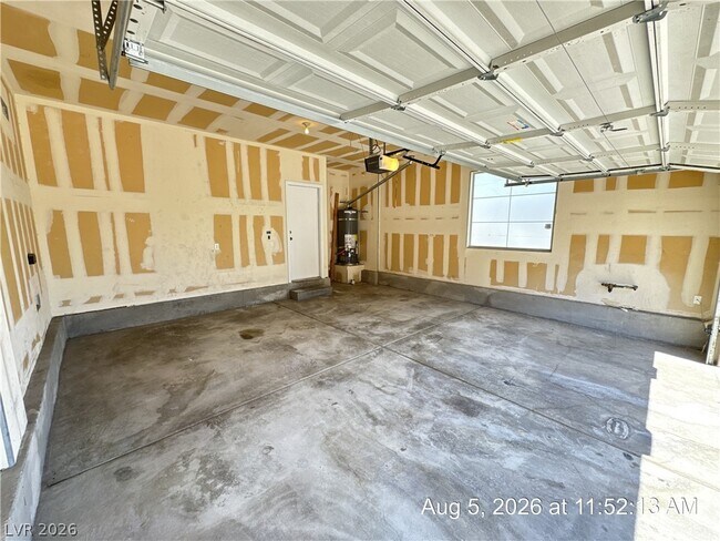 Building Photo - 711 Taliput Palm Pl