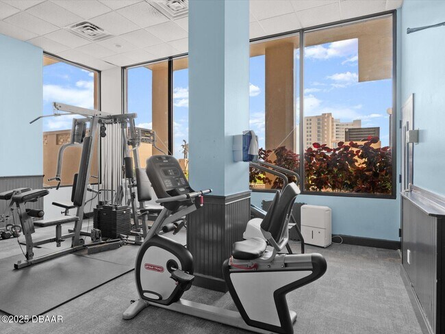 Building Photo - 3051 S Atlantic Ave