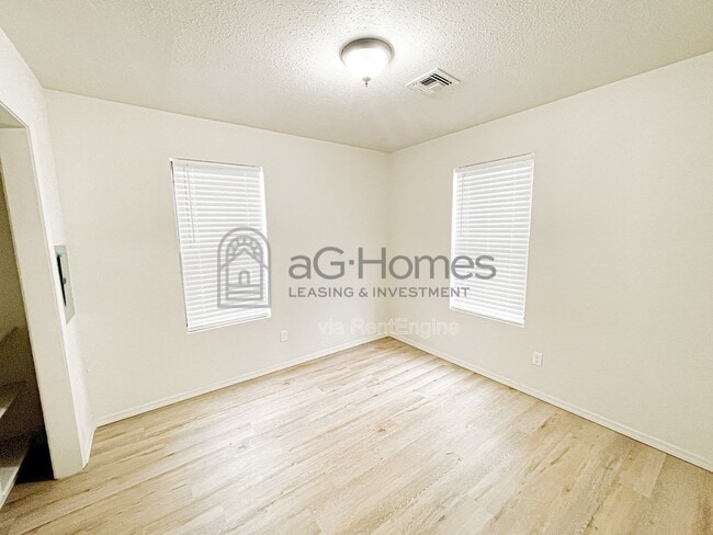 Building Photo - 1417 NW 95th St