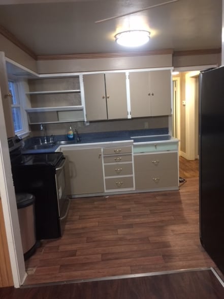 Building Photo - 4420 Van Atta Rd