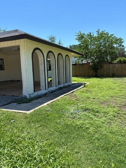Building Photo - 9510 Contessa Dr