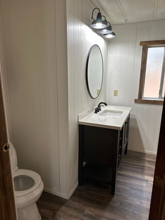 Building Photo - 18515 Freight Rd Ln