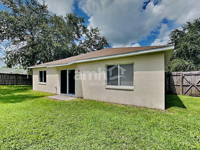 Building Photo - 4511 Country Hills Blvd