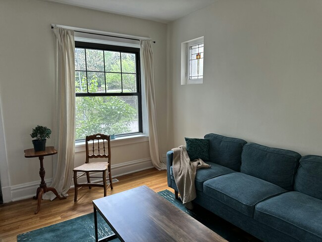 Building Photo - 2027-2029 Alfred Avenue, Unit 2029 B