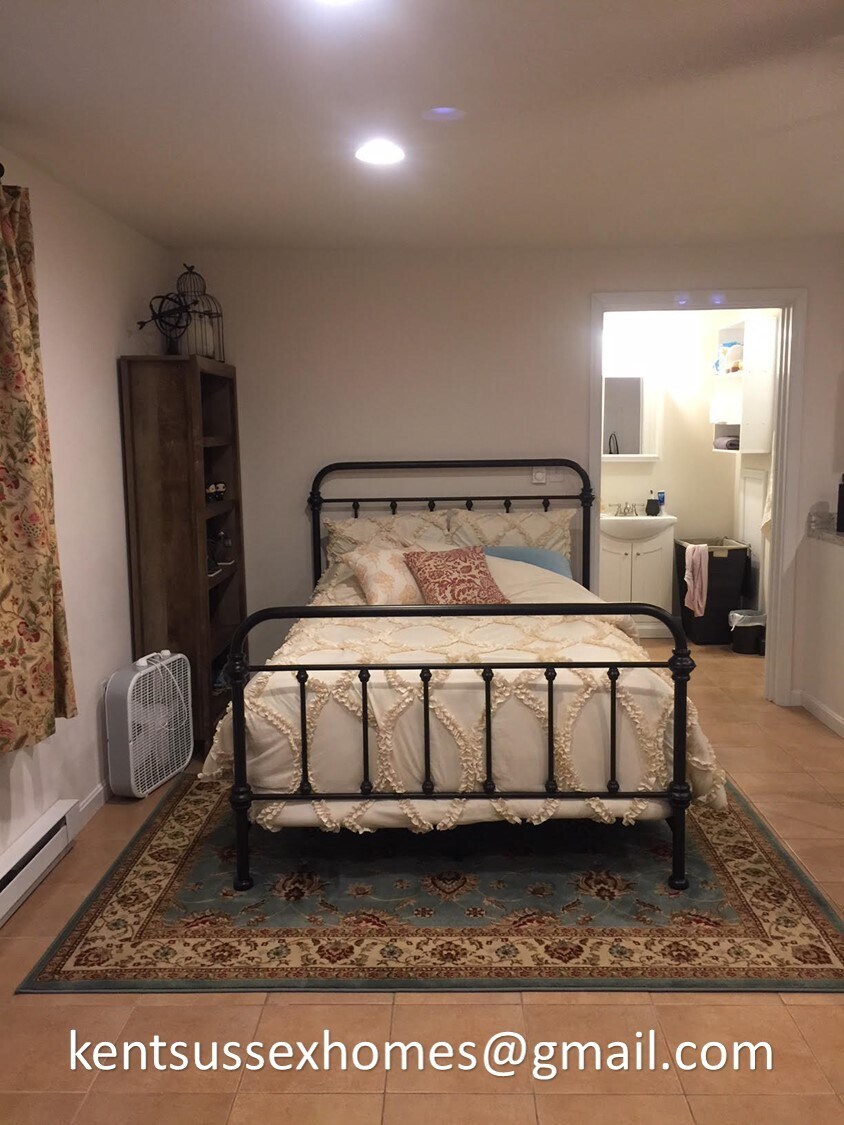 Building Photo - 206 Harrington Avenue