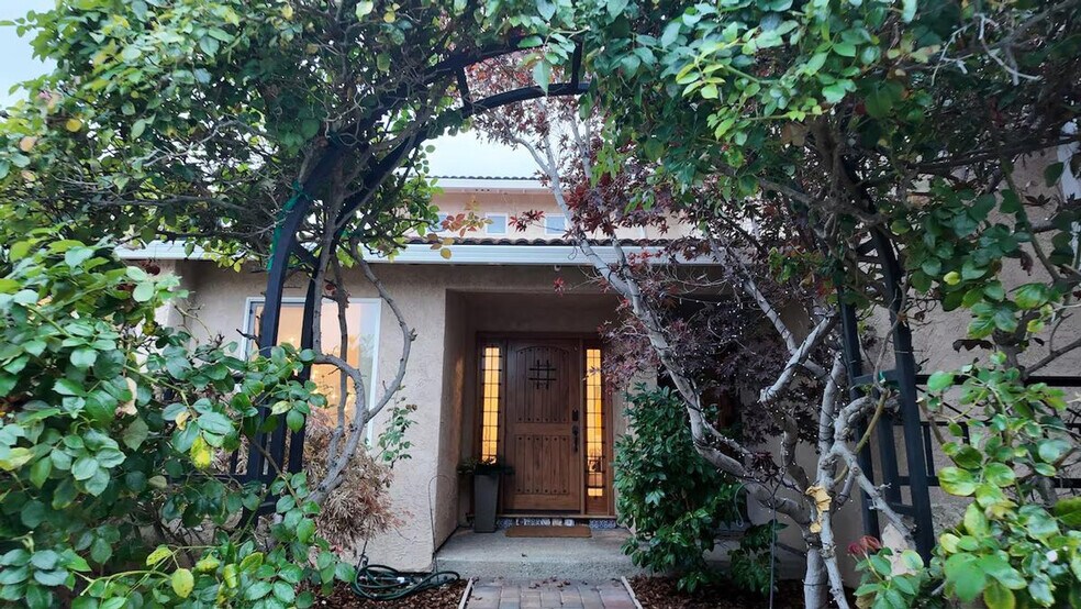 Building Photo - 6505 Skyfarm Dr