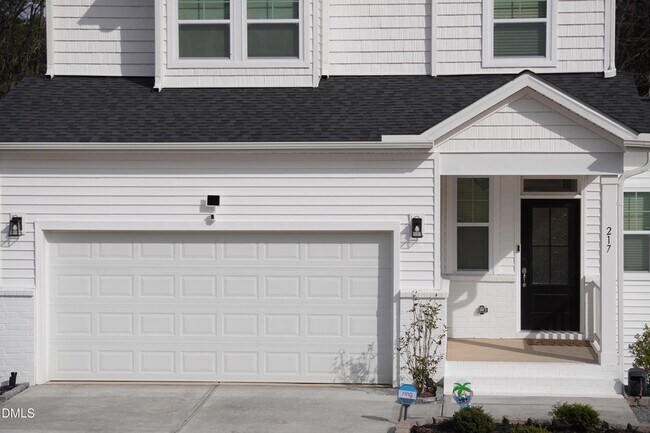 Building Photo - 217 Beacon Hl Rd