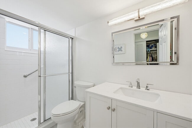 Building Photo - 2505 S Ocean Blvd