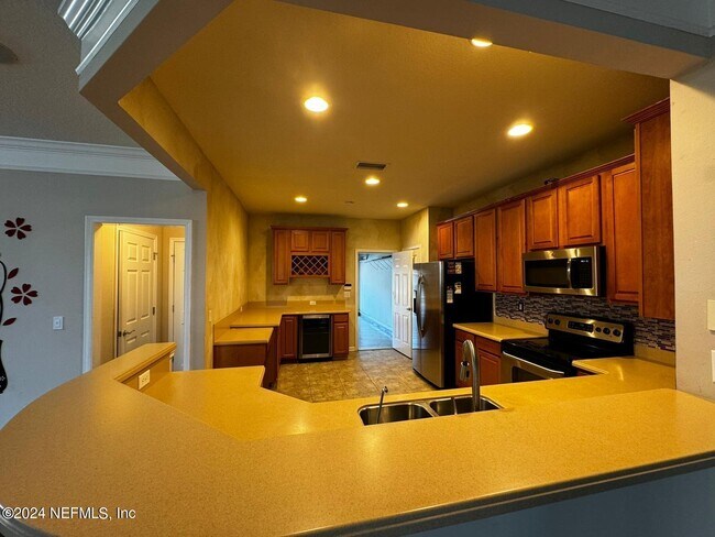 Building Photo - 8345 Copperwood Ln