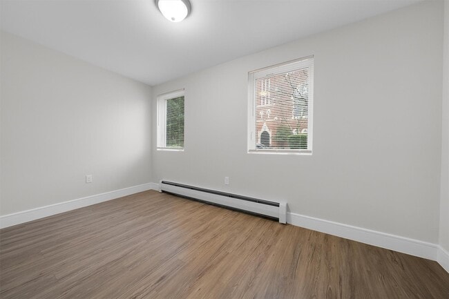 Building Photo - 135 Beekman Ave