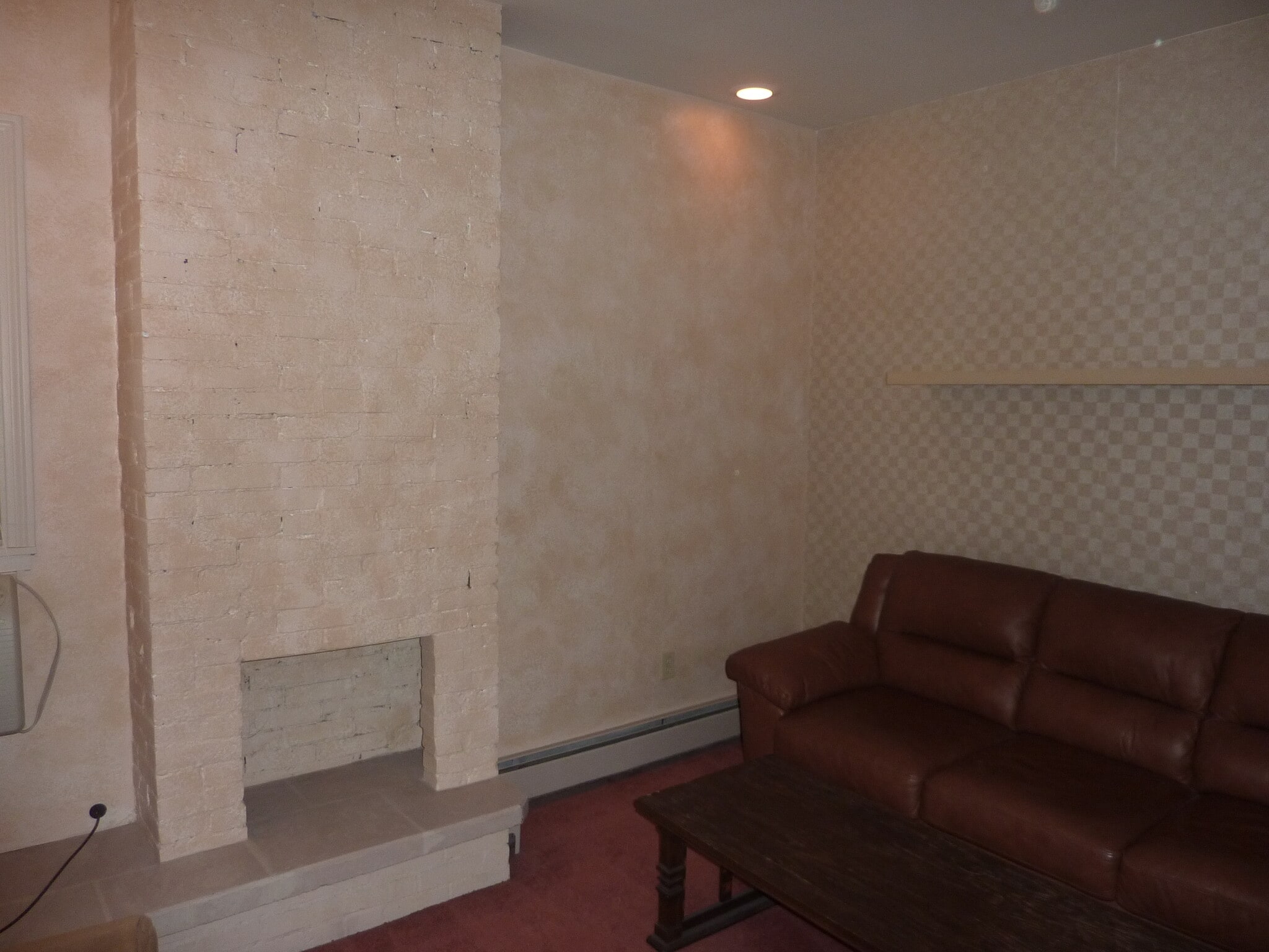 Building Photo - 745 S Millvale Ave