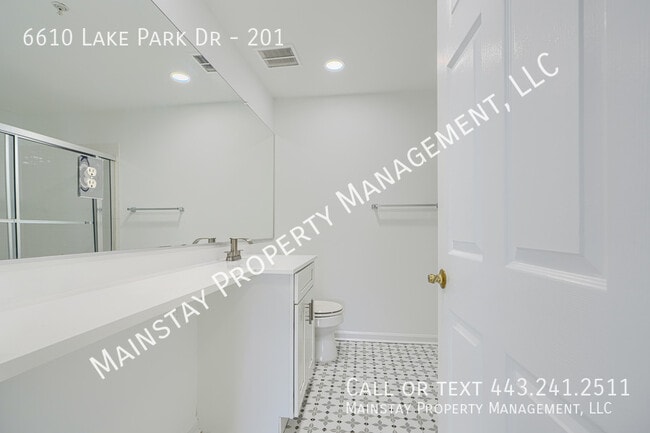 Building Photo - 6610 Lake Park Dr