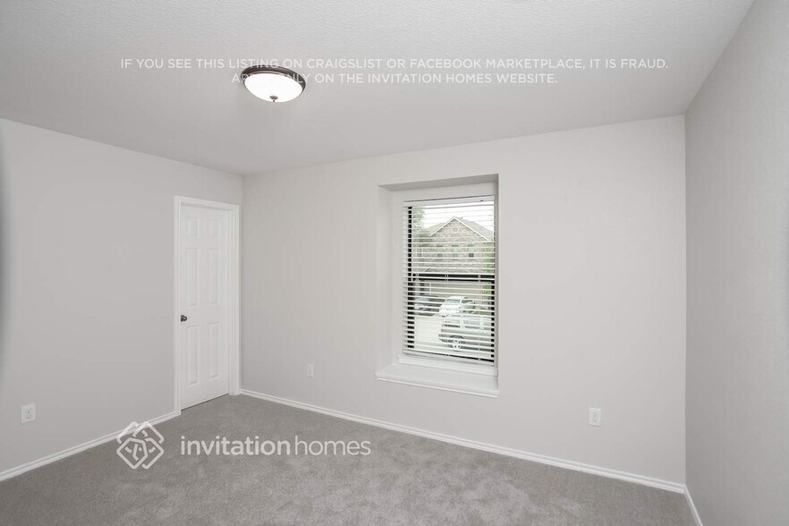 Building Photo - 826 Trilby