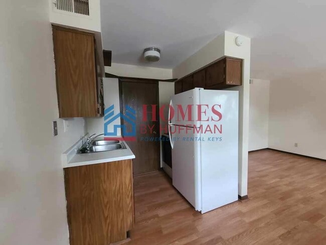 Building Photo - Westside - One Bedroom Apartment