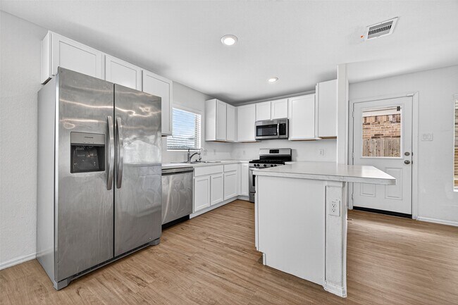 Building Photo - 27003 Euphonia Grn Ln