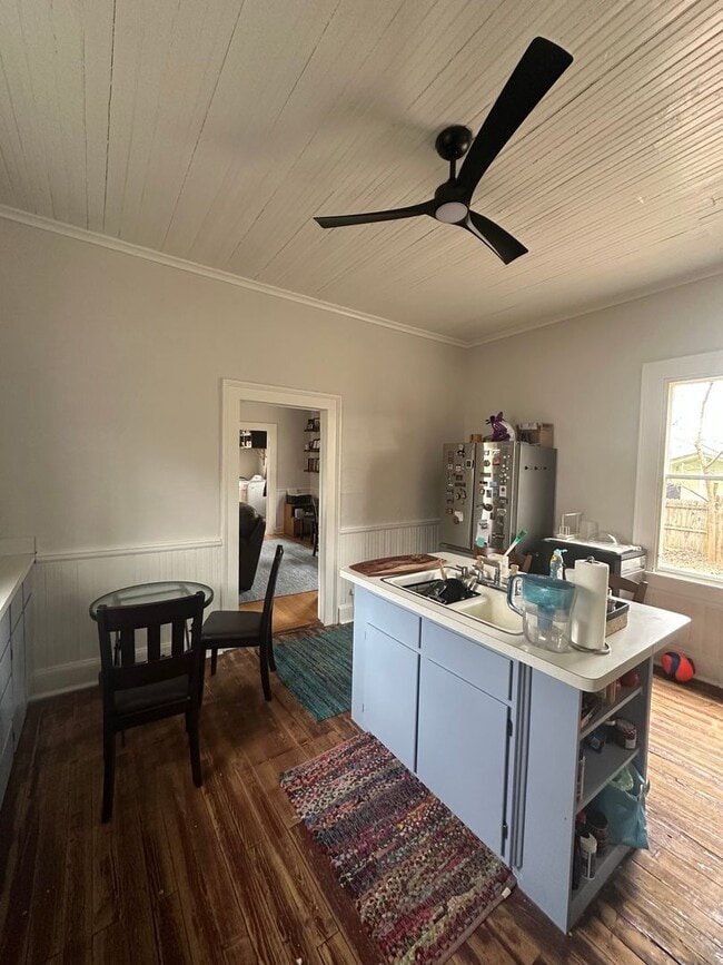 Building Photo - Shotgun Home in the Boulevard Neighborhood - Move in date June 1st, 2026