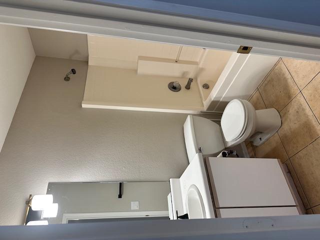 Building Photo - 8568 W Hatcher Rd