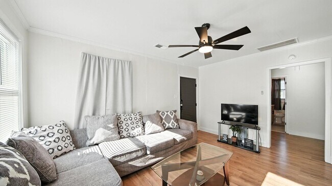 Building Photo - 3236 Allison Ave