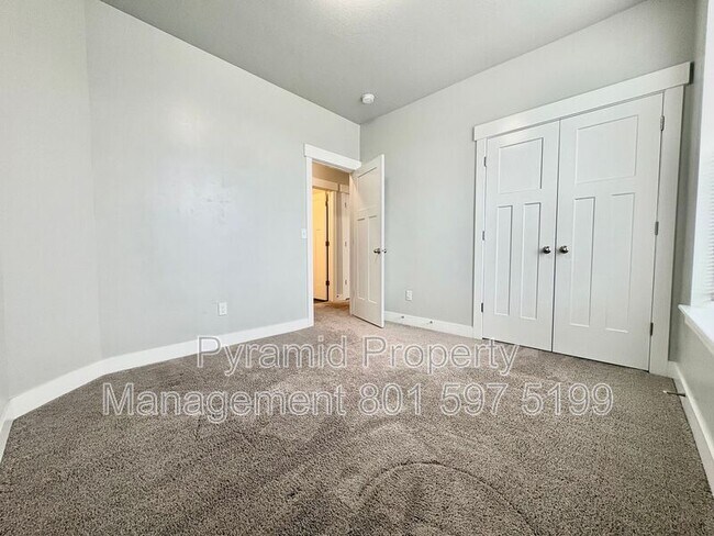 Building Photo - 4216 W 1530 N