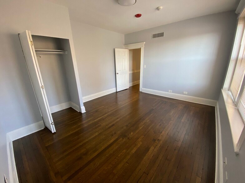 Building Photo - 416 Commonwealth Ave