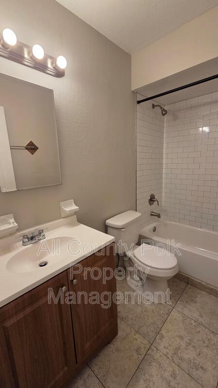 Building Photo - 1524 Moonlite Dr