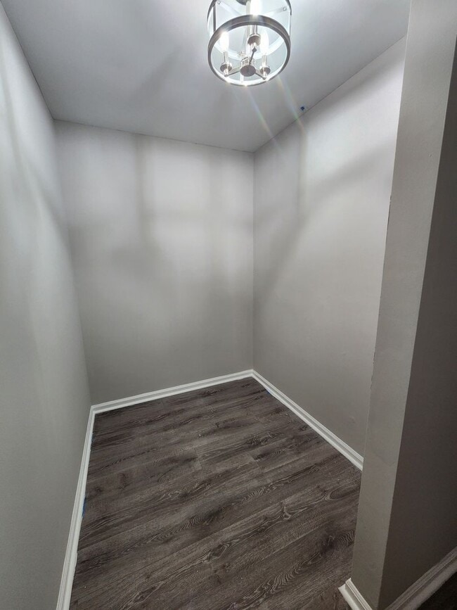 Building Photo - Available Mid MAY -Newly Remodeled, 2 Bedroom, 2.5 bath townhome in Vernon River Plantation.