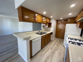 Building Photo - 6033 Estelle St
