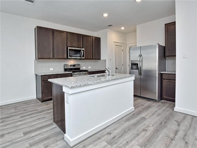 Building Photo - 17301 Leafroller Dr