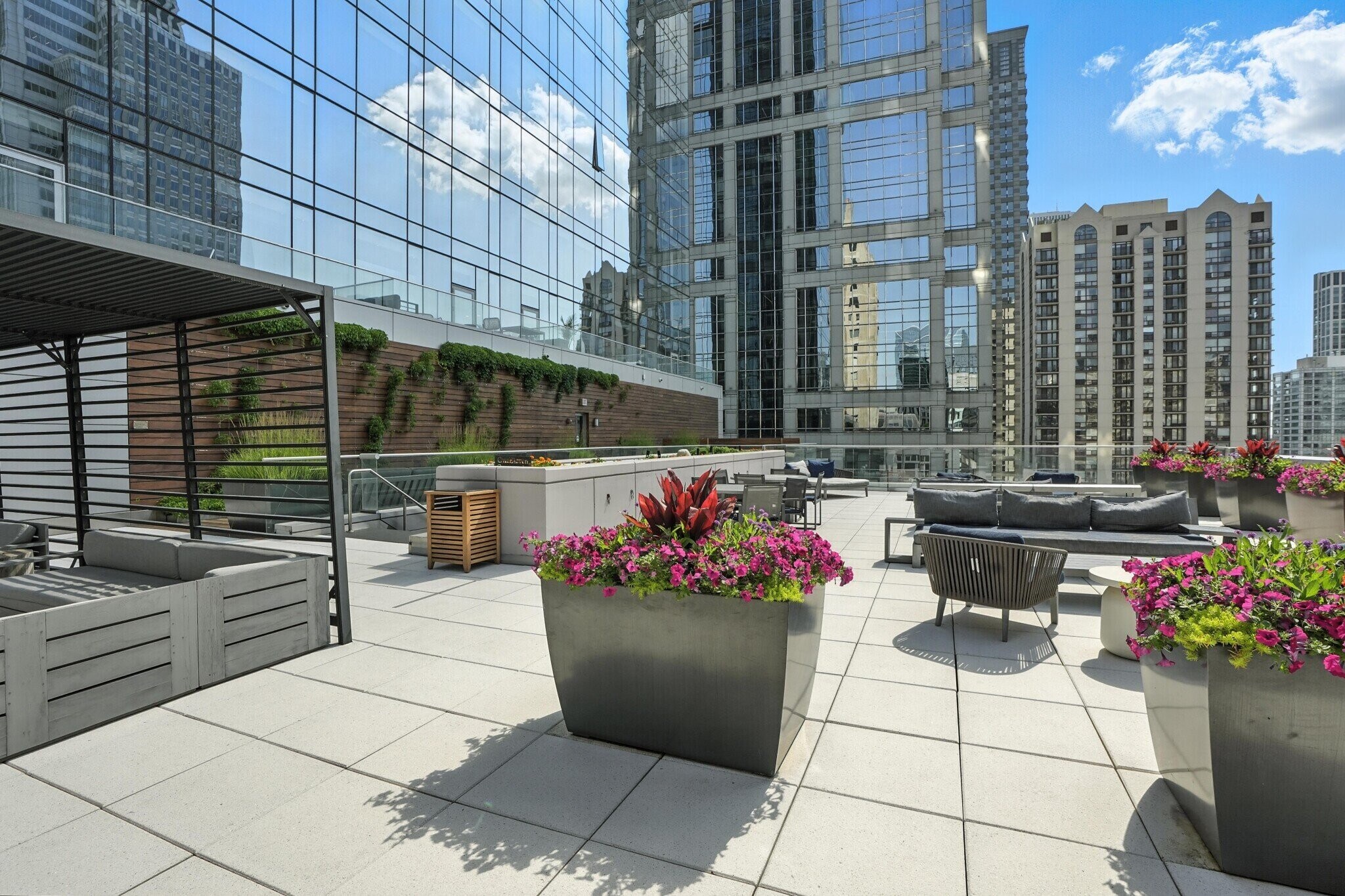 Building Photo - 133 W Wacker Dr