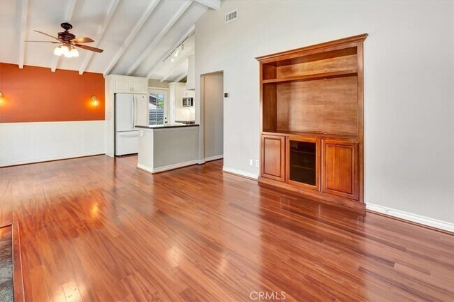 Building Photo - 1522 Robin Rd