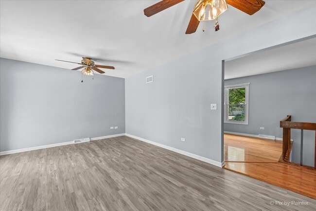 Building Photo - 485 N Airlite St
