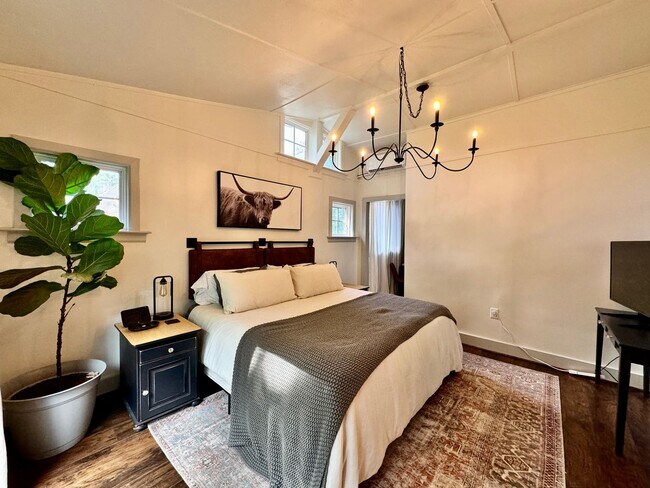 Building Photo - 3-Bedroom Ranch Ready On 12-01-25! 1/2 Acr...