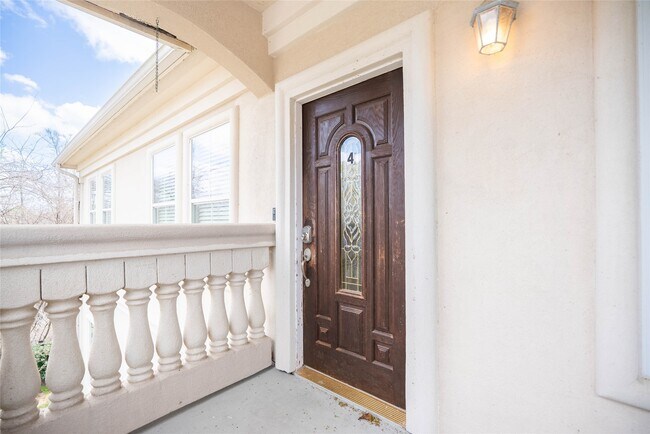 Building Photo - 13165 Snow Ln